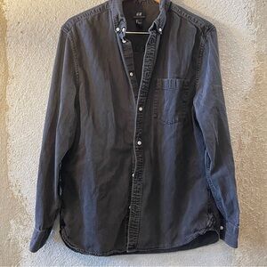 H&M Black Casual Button Down Shirt with Classic Collar